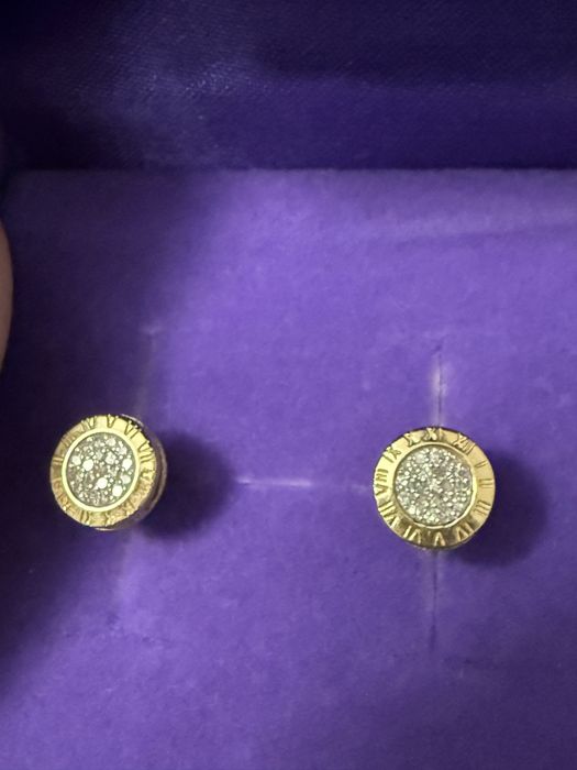 Бриллиантовые пусеты