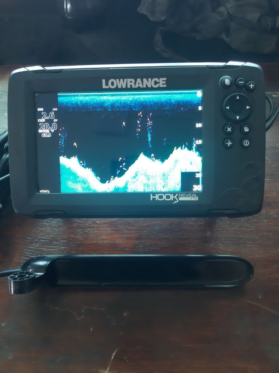 Эхолот lowrance 7