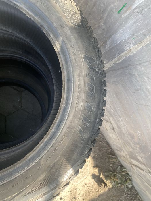 Продам почти новые шины r16