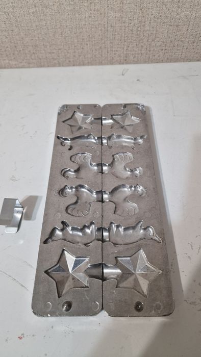 Продам формочку для леденцов