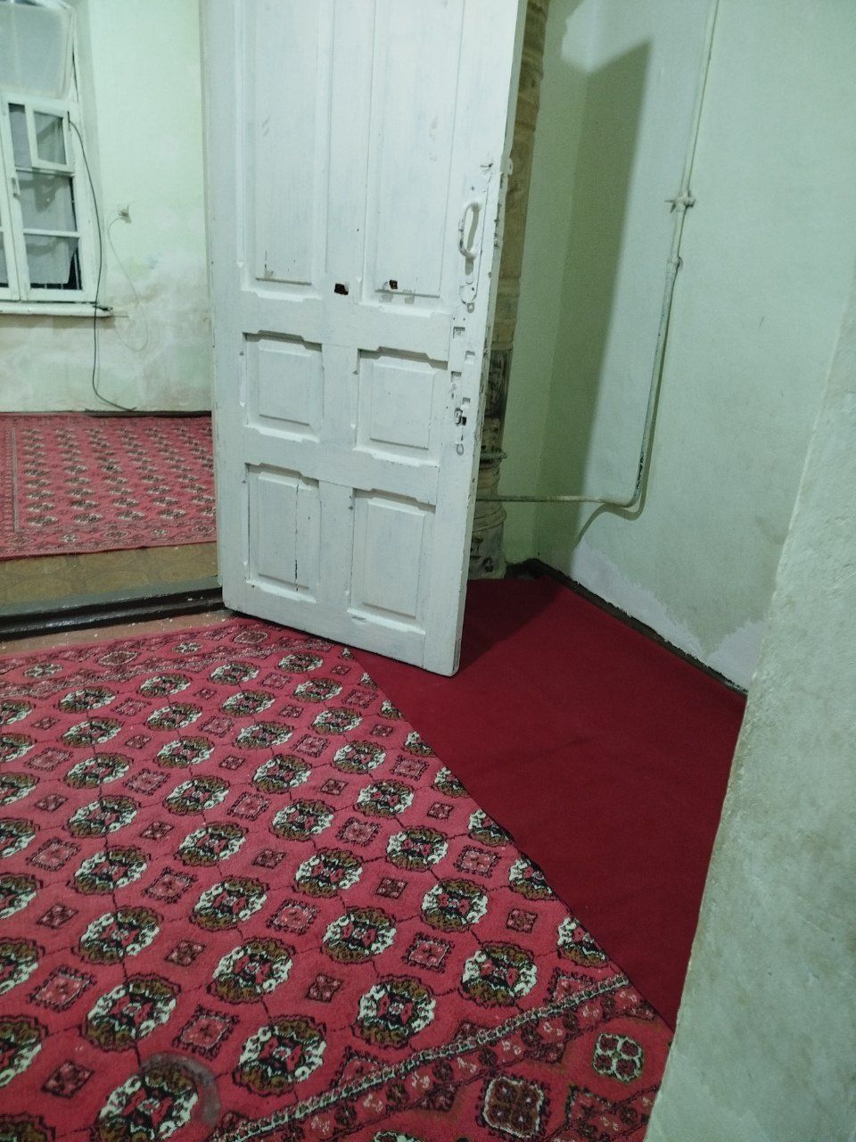 Яшнабад хокимият электроаппарат 2 хона ховли
