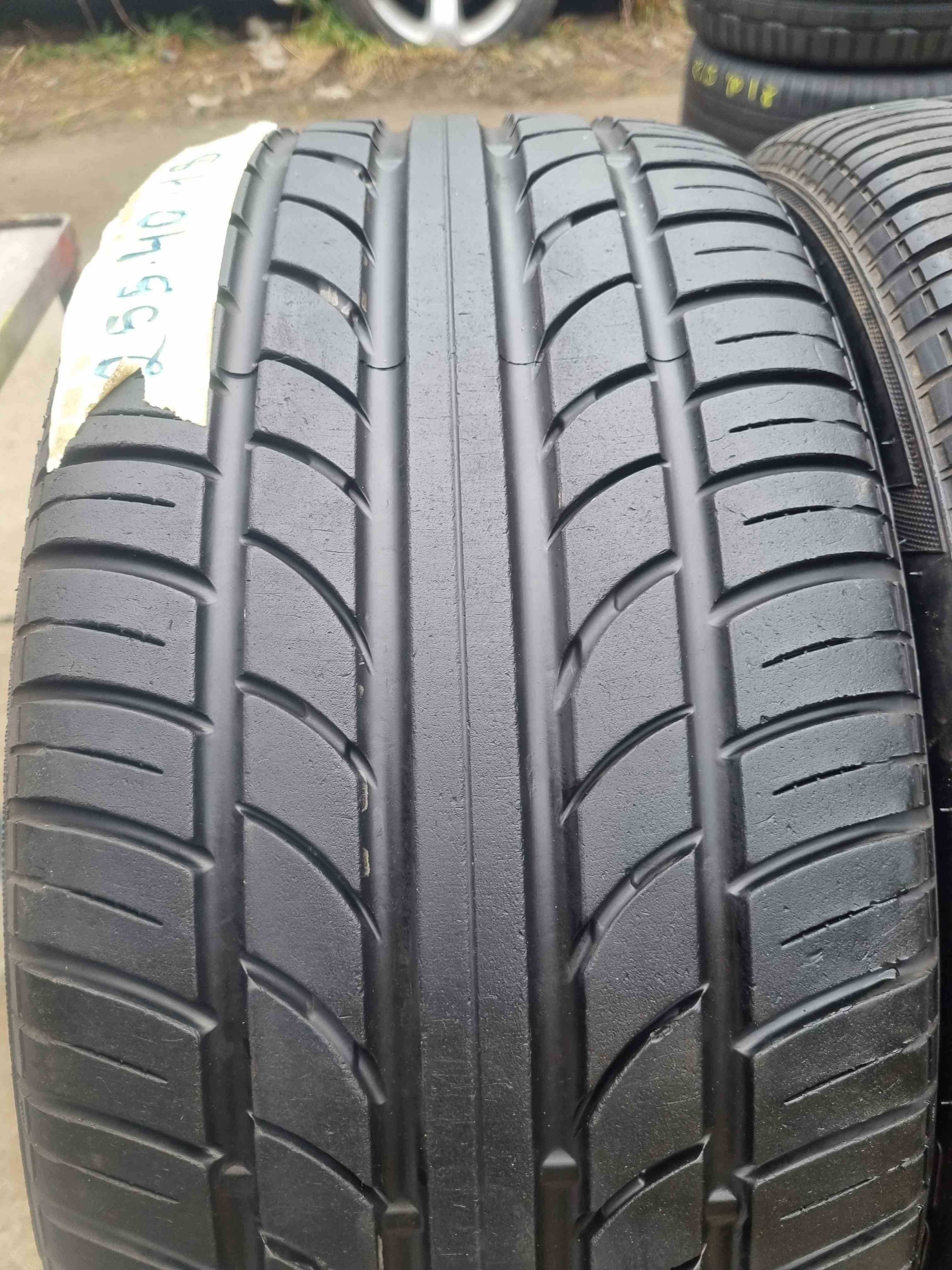 SET 2 Anvelope Vara 255/40 R18 PIRELLI P Zero Rosso Direzzionale 95Y