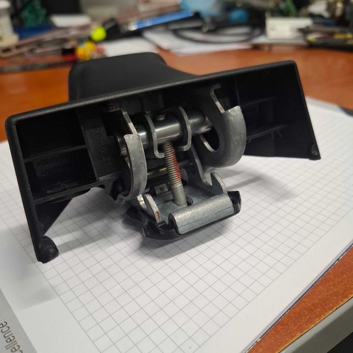 Thule EvoFixpoint 7107 - основа за багажник