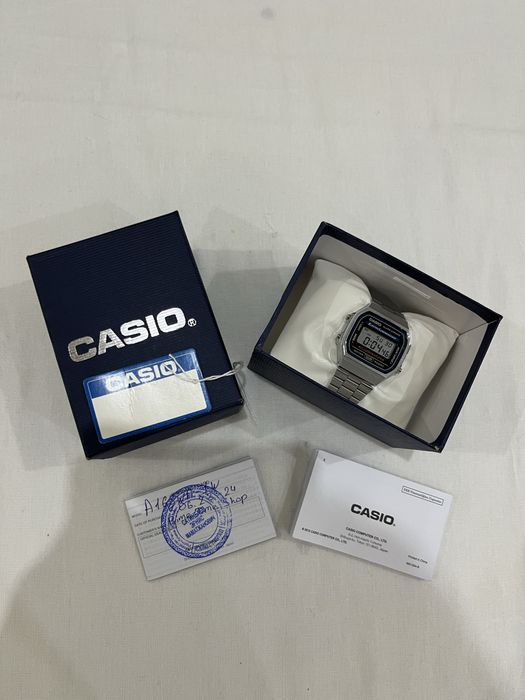 Часы Casio водонепроницаемые