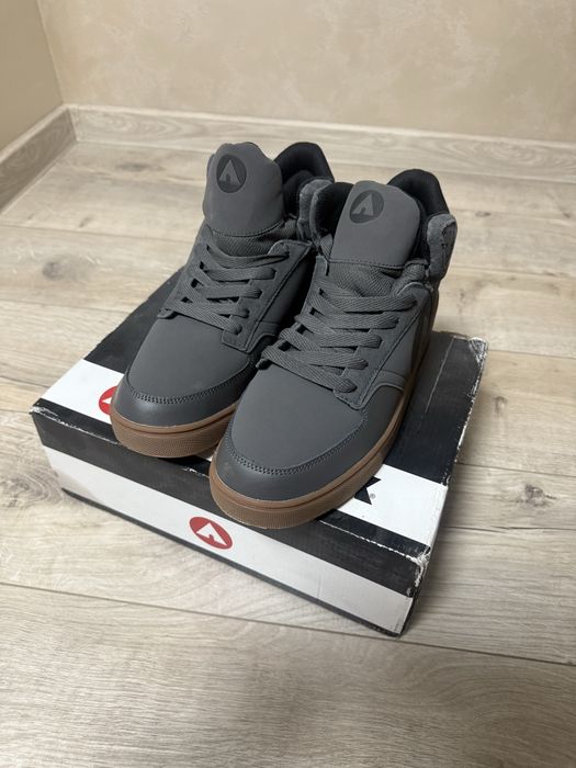 Кецове Air walk нови