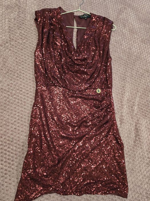 Рокля Бордо паети Lynne 42 размер