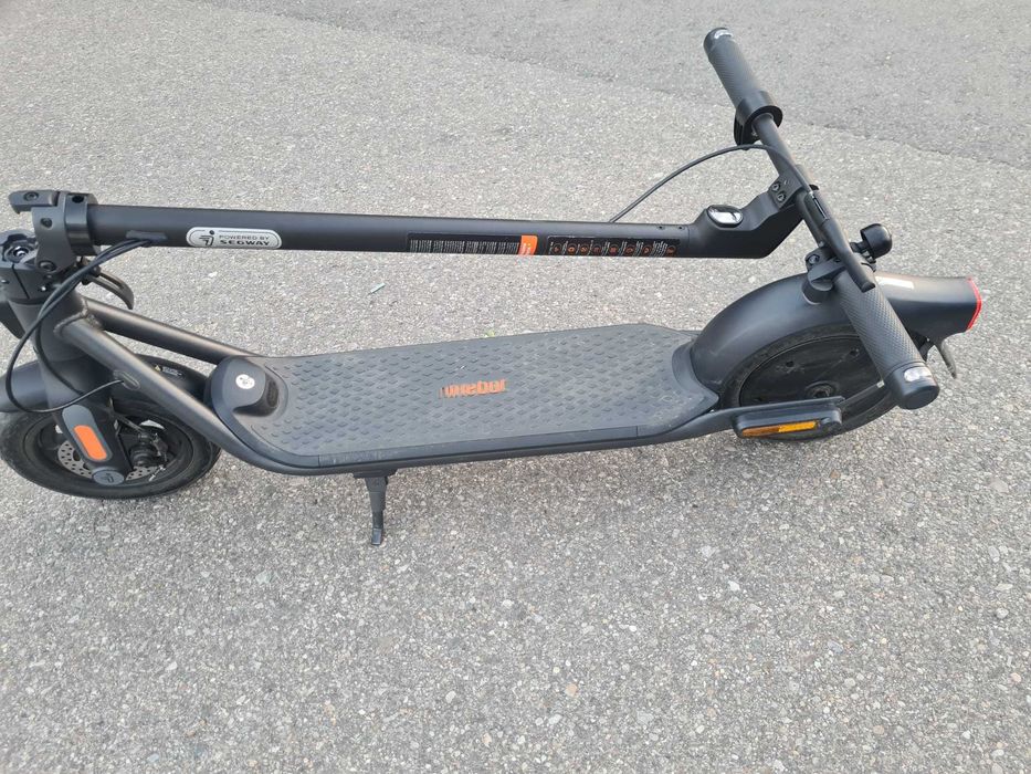 Trotineta electrica Ninebot F2 Plus inca in garantie