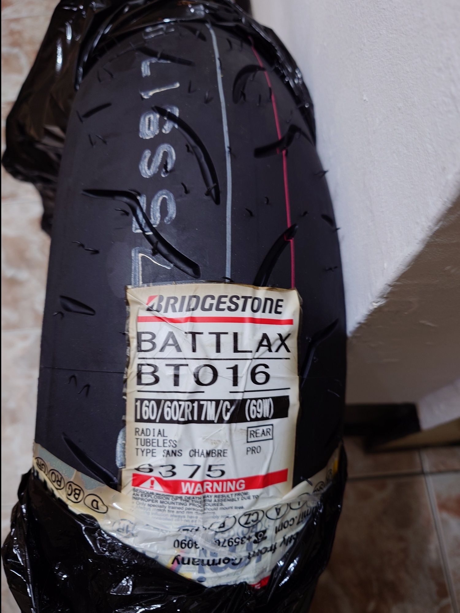 Bridgestone Batalax by 016 pro 160/60/17