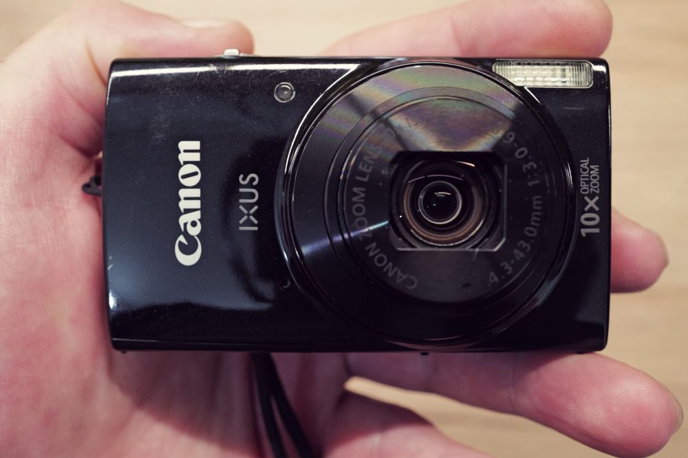 Aparat foto Canon Ixus 180 Black WiFi 20Mp ITP wireless Card data ora