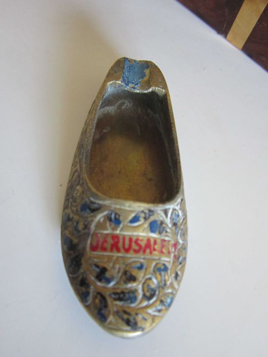 Ierusalim  Papuc bronz