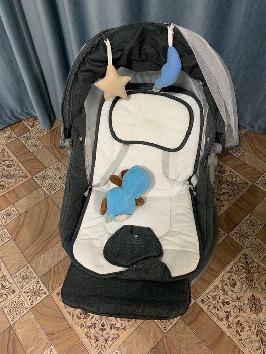 Продам шезлонг детский