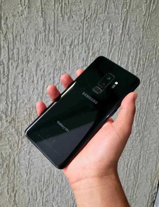 Telefon Samsung Galaxy S9 Plus Impecabil ca Nou Black 4G Trimit