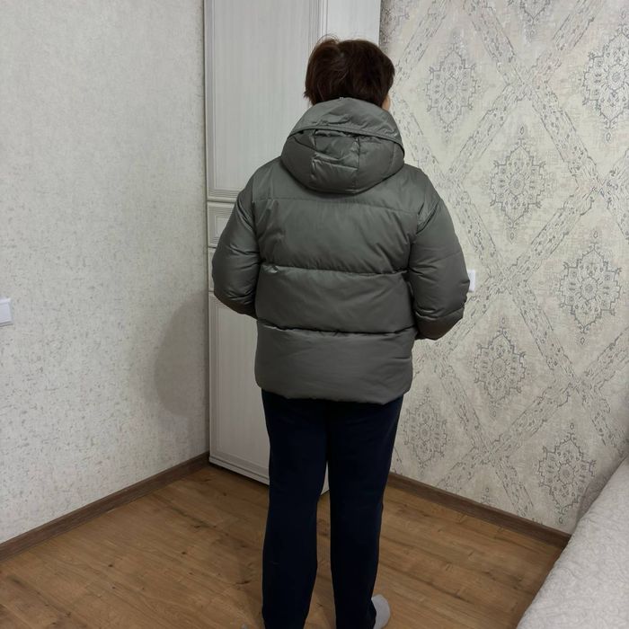 Продам зимний пуховик