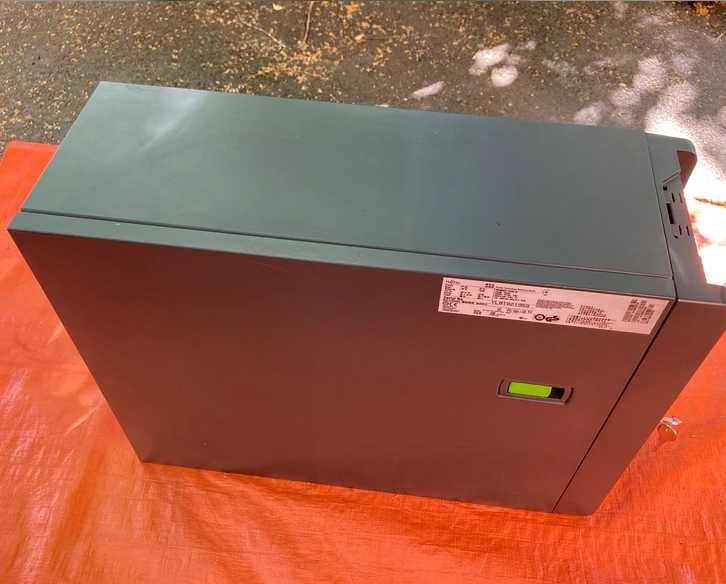Server Fujitsu Primergy TX200 S6 tower