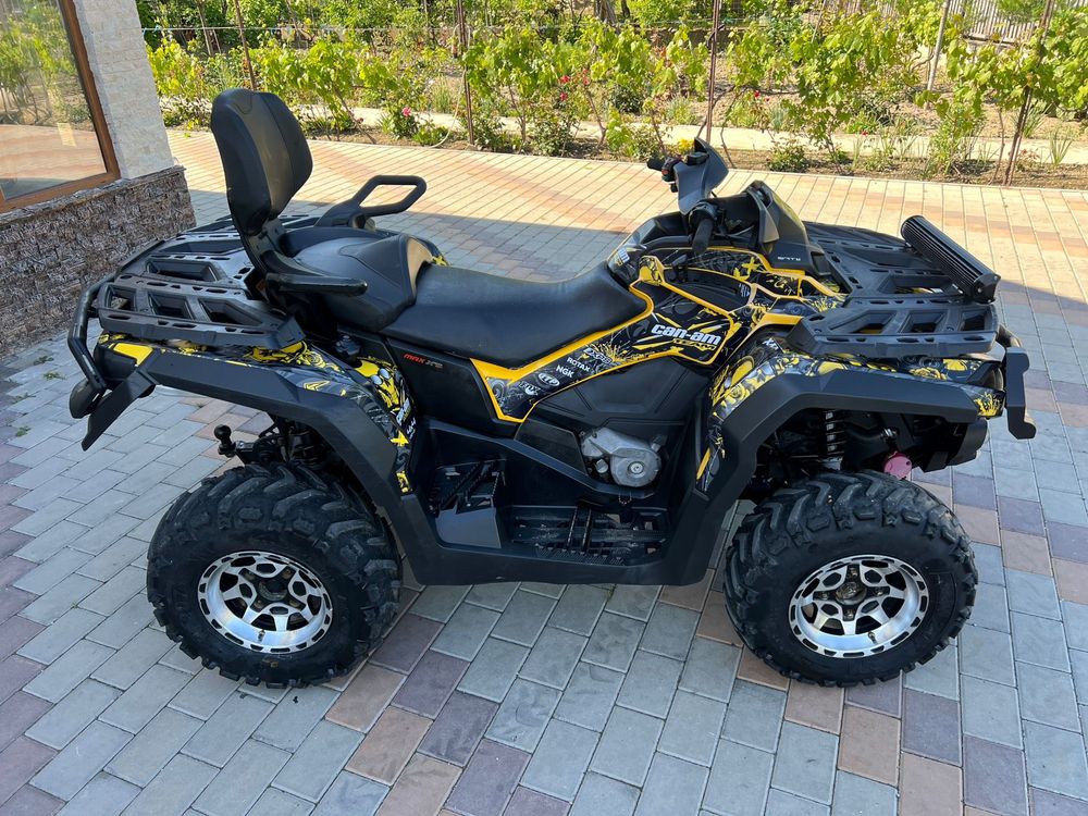 Can Am Outlander Max Xt 1000cm / 2013 / import Franta / L7e nr negru.