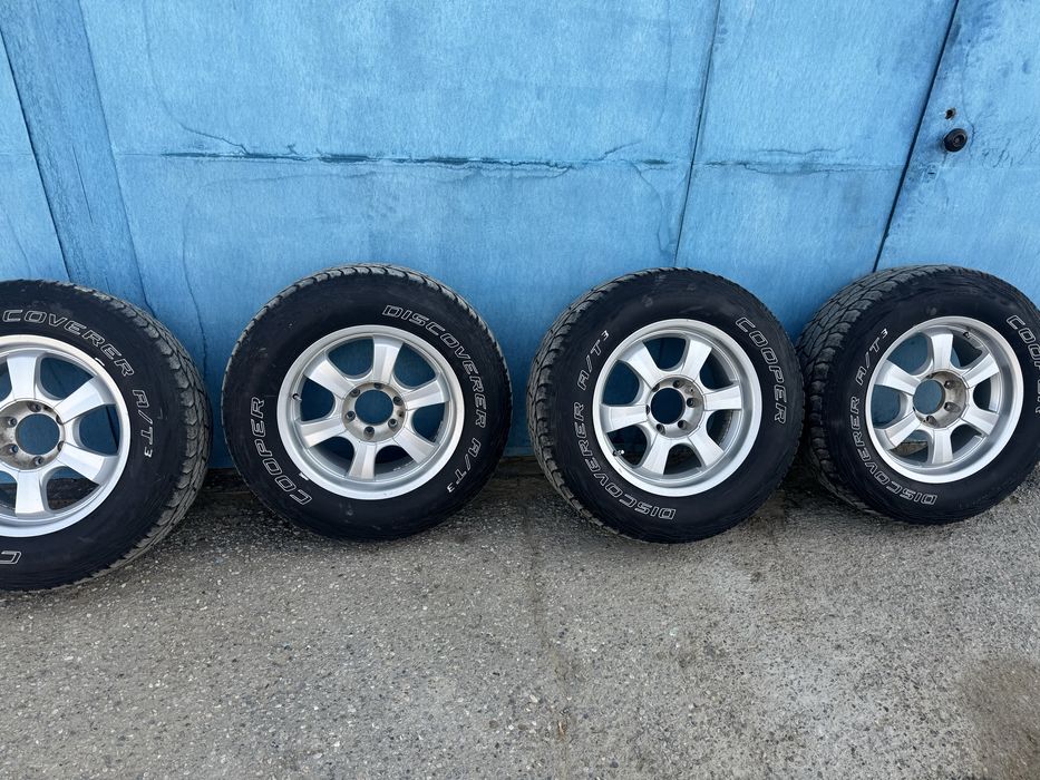 Продаю клмплект резины с дисками r 18