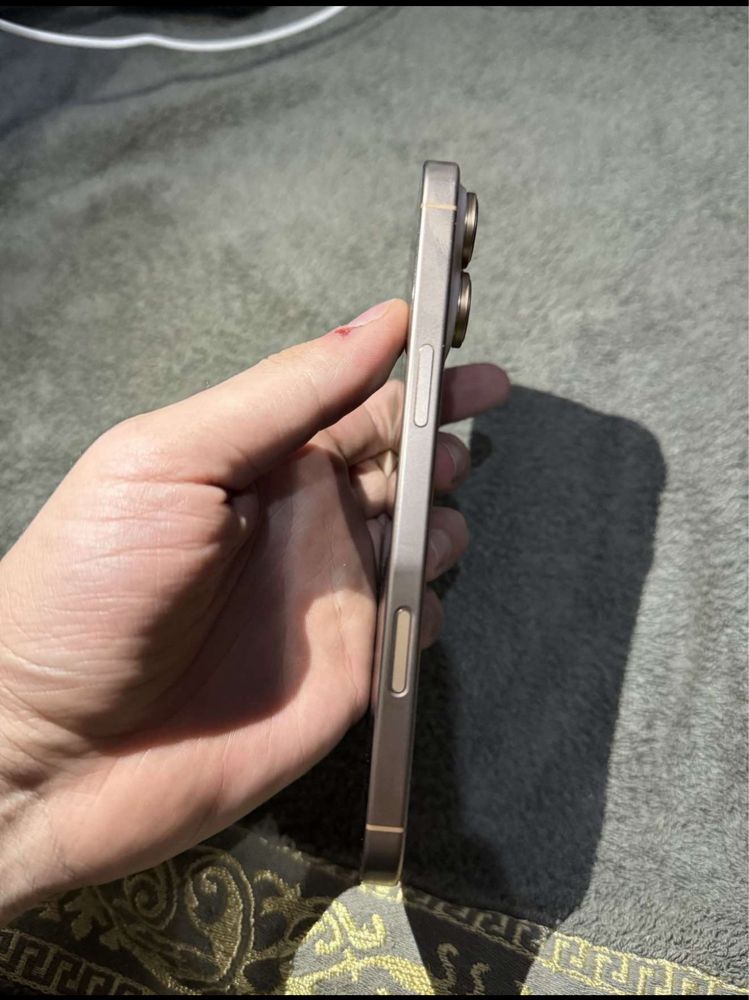 Продается iphone 16 pro max