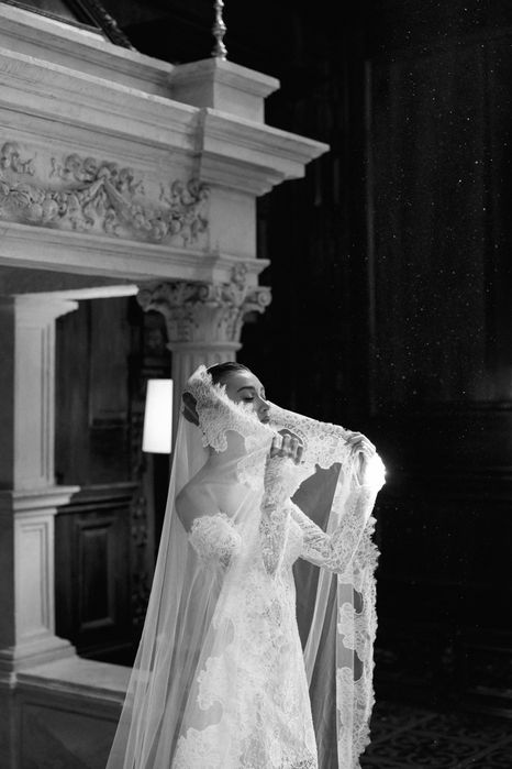 Voal cu dantela mantilla