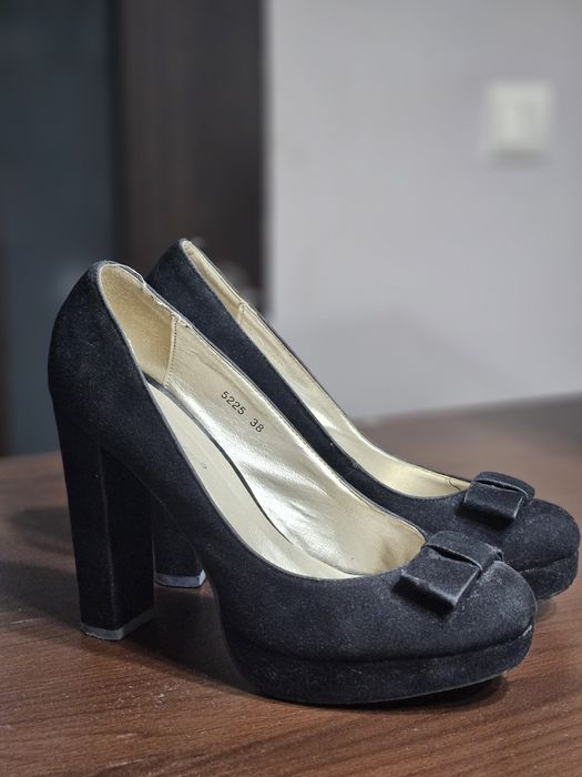 Pantofi negru cu toc gros