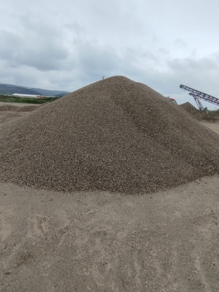 Nisip calcar granit chisai pietris balegar compost moluz balastru
