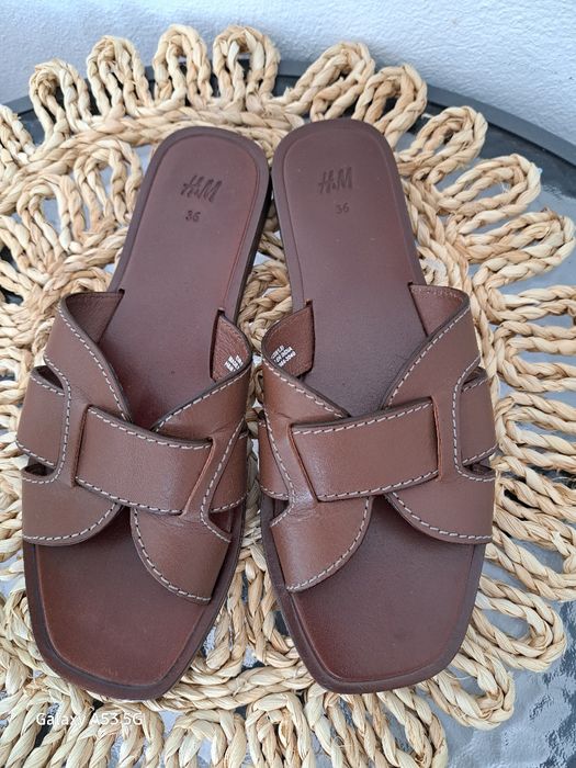 Papuci din piele naturala H&M