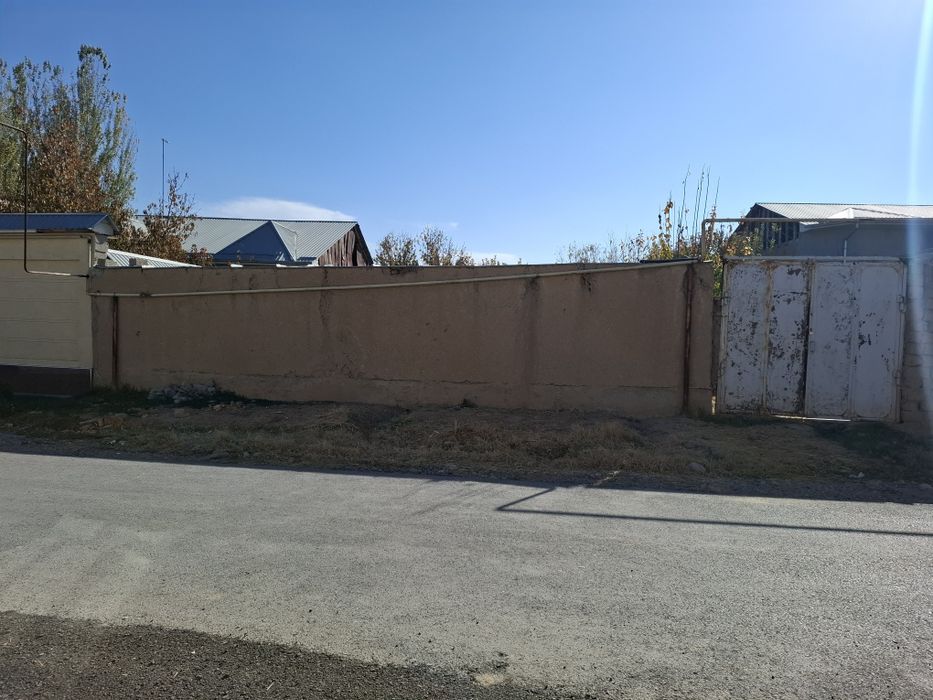 Yer uchastka sotiladi