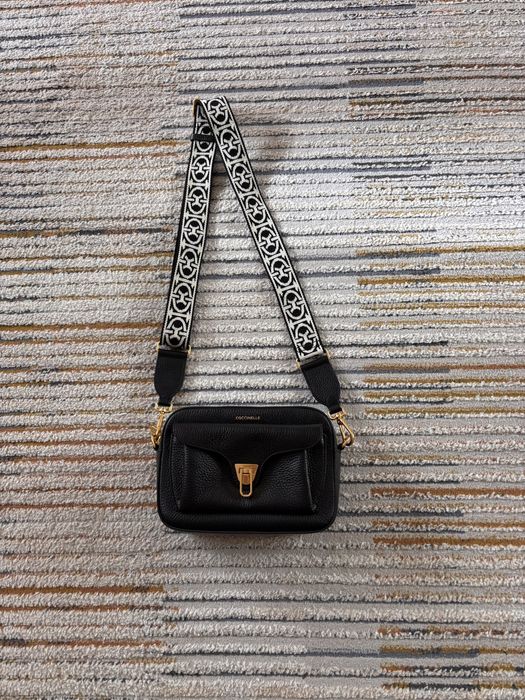 Дамска кожена чанта Coccinelle