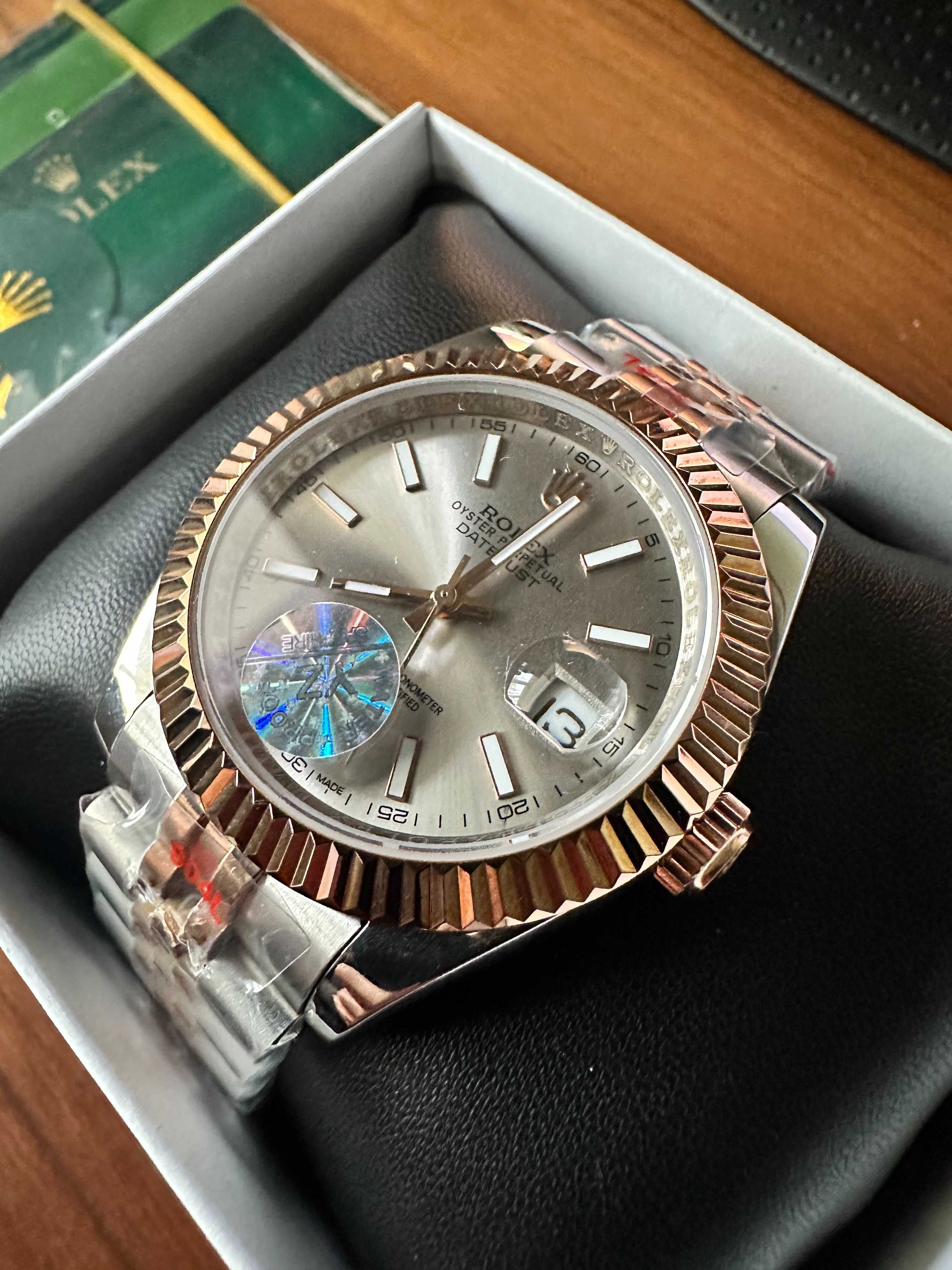 Часовник Rolex Oyster Perpetual Datejust с автоматичен механизъм