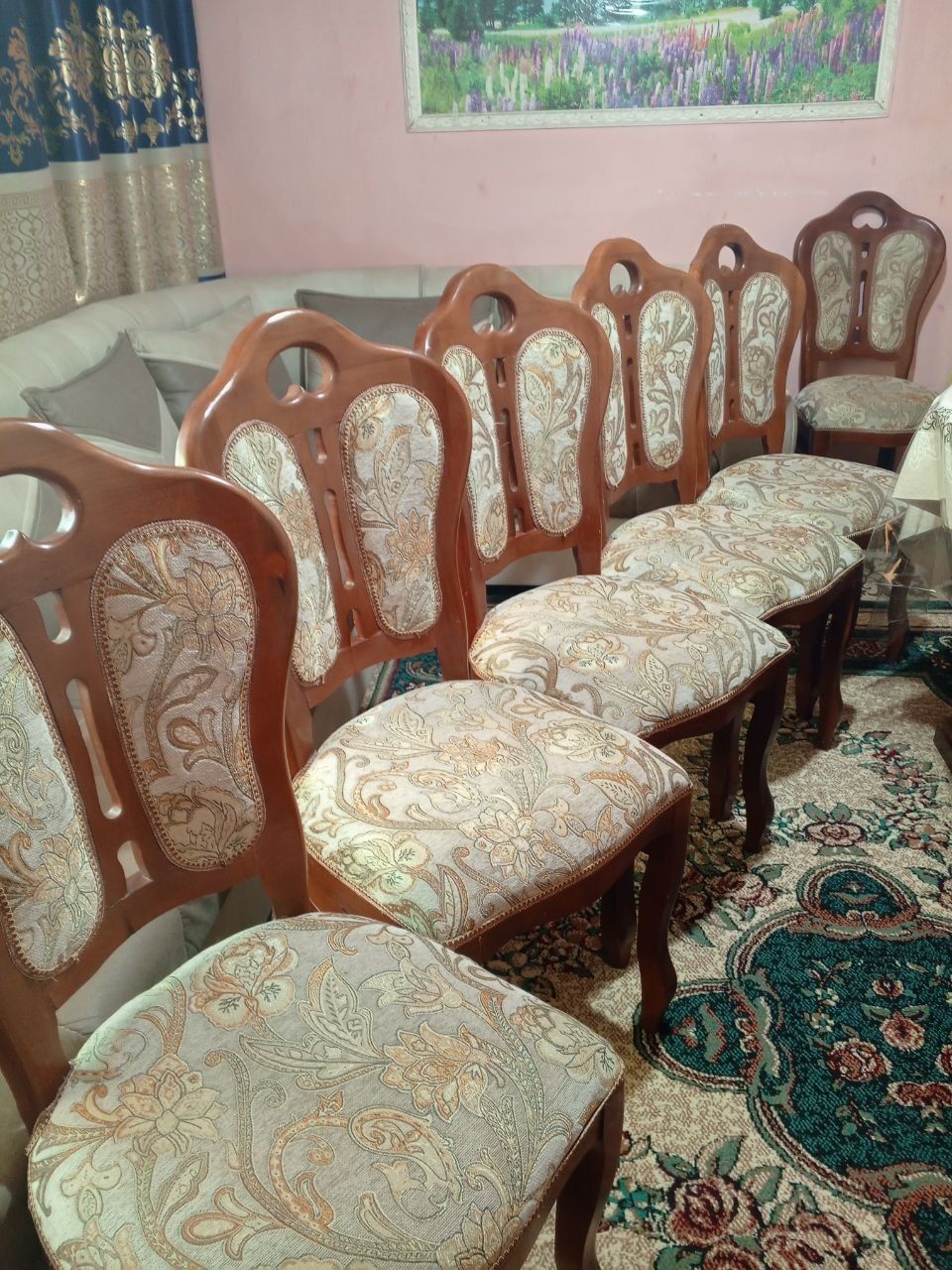 Стуллар зор холатта