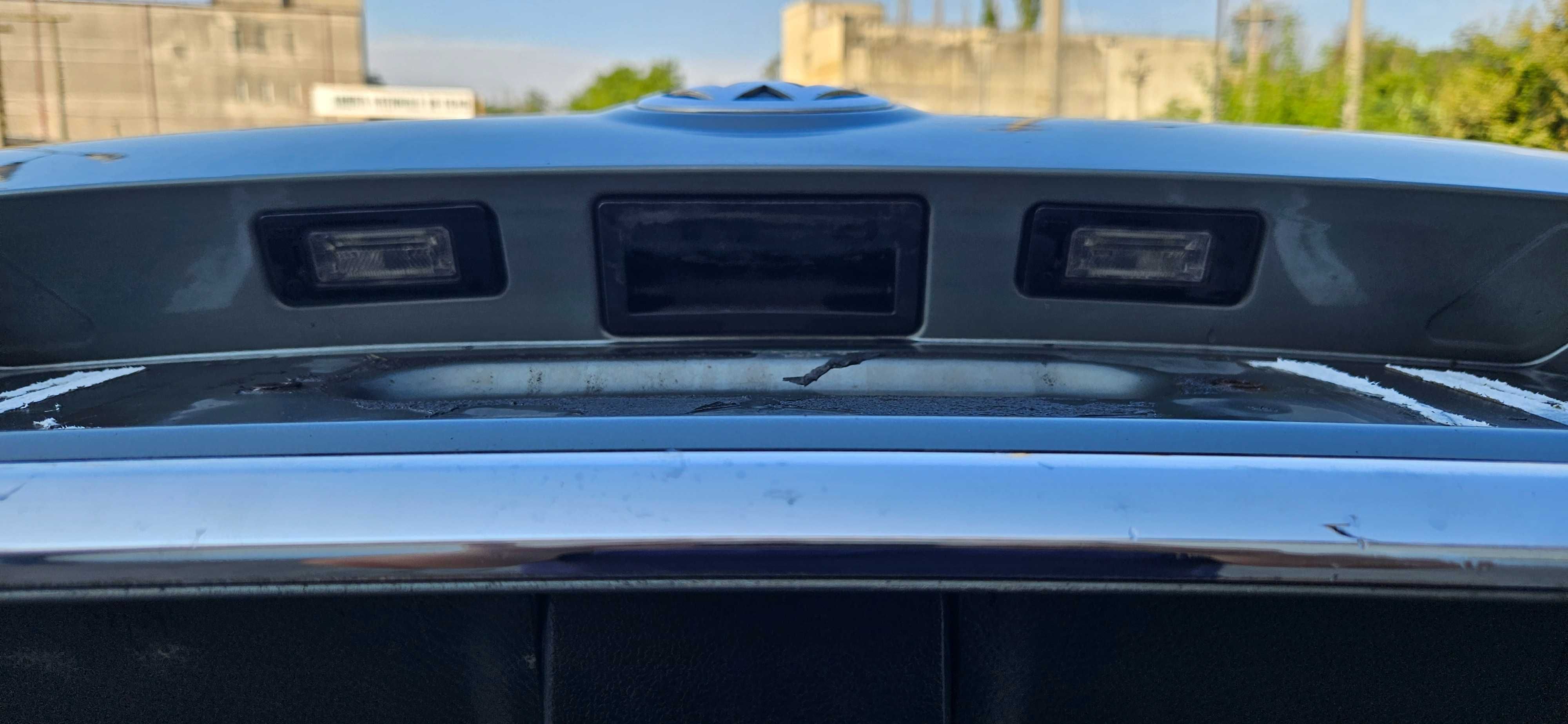 Haion FARA Rugina in perfecta stare pentru VW Passat B6 Break