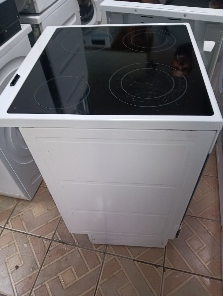 Свободно стояща печка с керамичен плот Voss Electrolux 2годиниГаранция