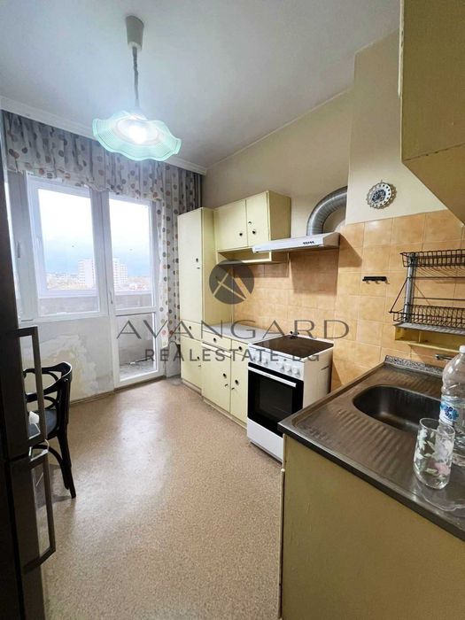 Продава се Тристаен апартамент в Пловдив, Христо Смирненски - 82 кв.м за 1708 €/кв.м - Снимка #3