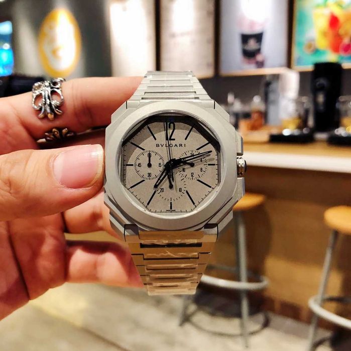 Ceas bărbătesc cu quartz BVLGARI Octo Finissimo Chronograph