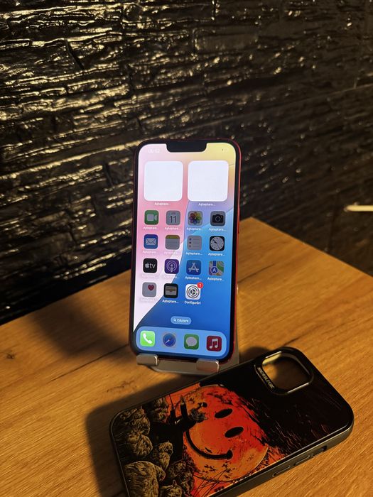 Vand  /Schimb iphone 13 Red