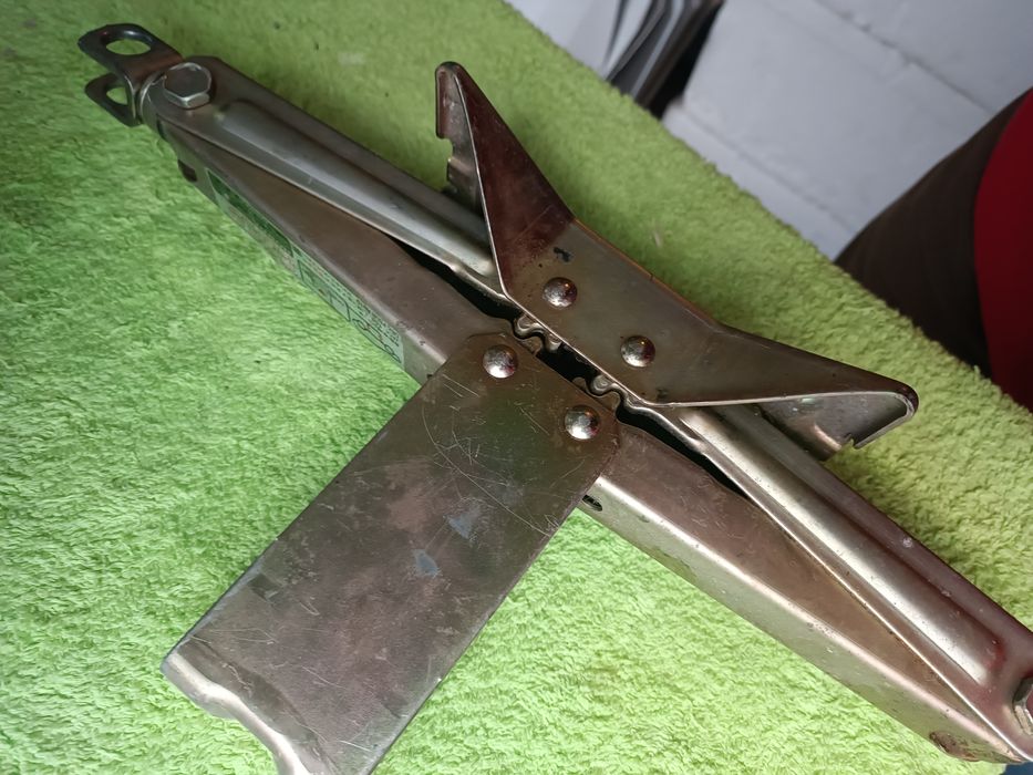 Cric de ridicat mașini de teren,SUV