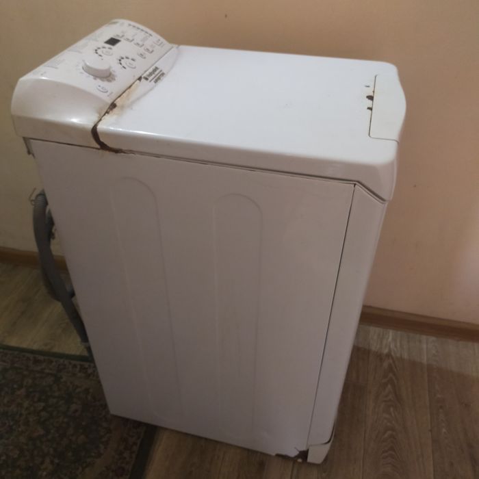 Стиральная машина Аристон на запчасти