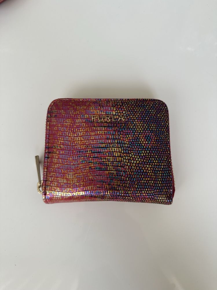 Дамски портмонета FURLA!
