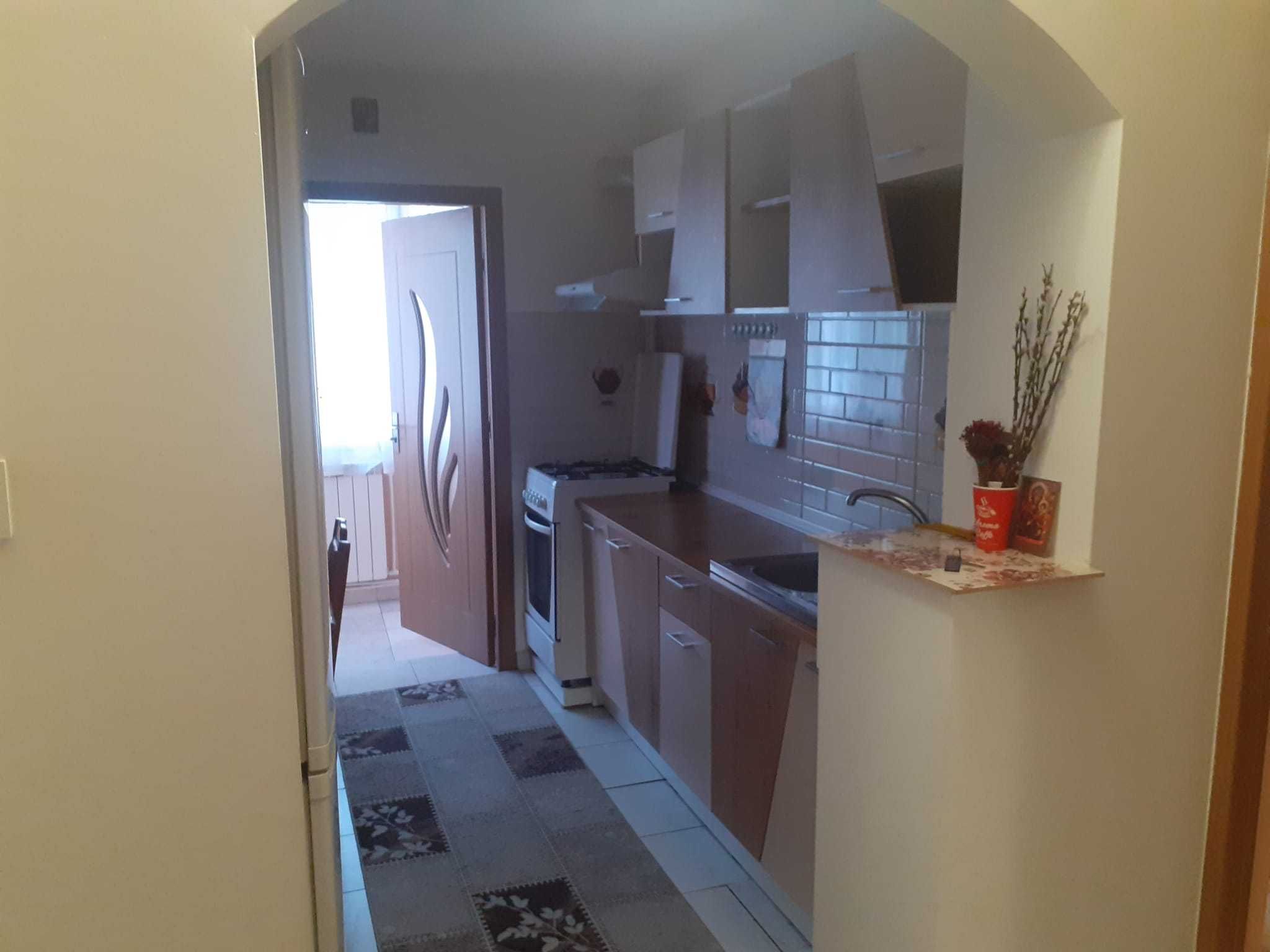 Închiriez apartament zona bucovina