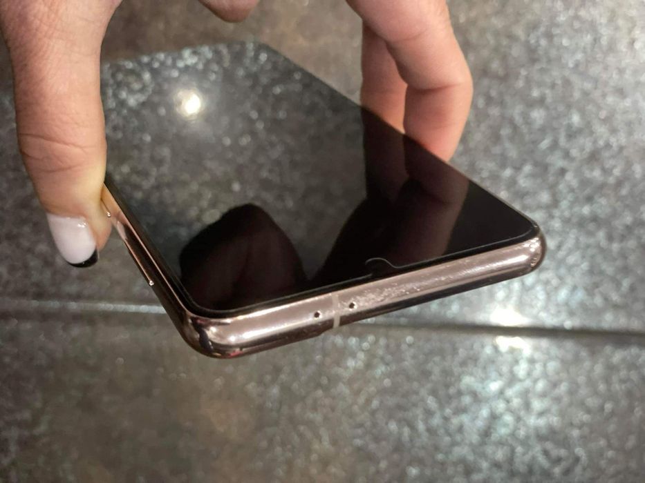 Samsung galaxy s21 purple