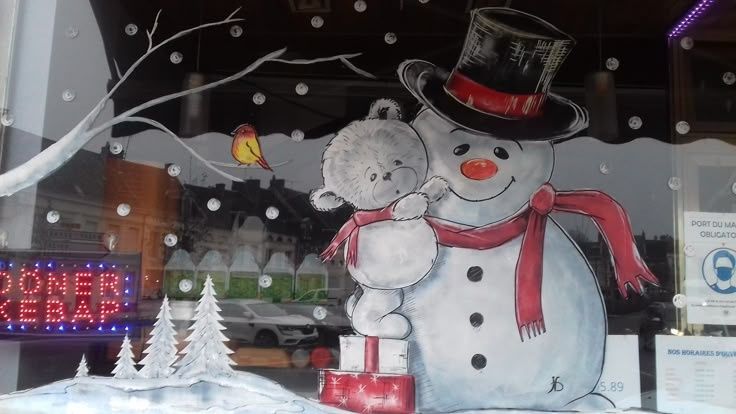 Рисуем на окне. Новогодние рисунки