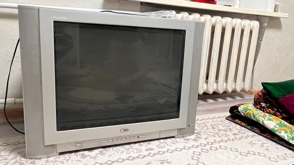 Телевизор LG 10000