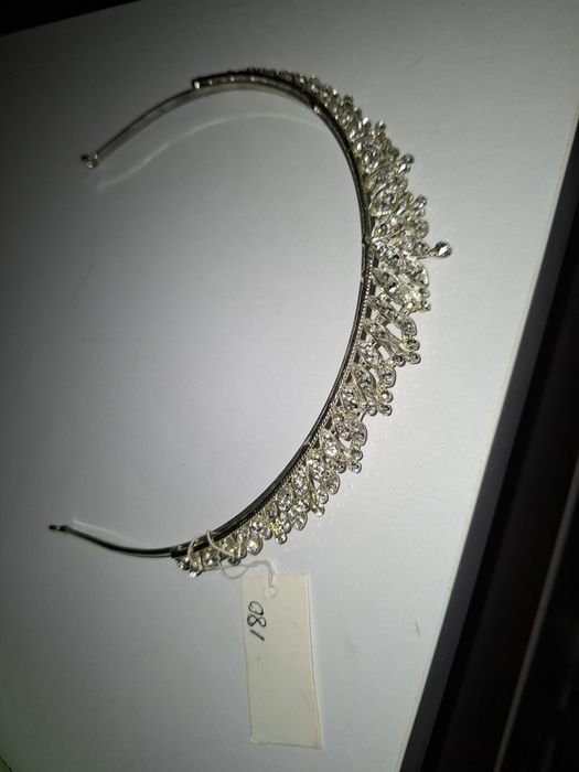 Vând diademă mireasa