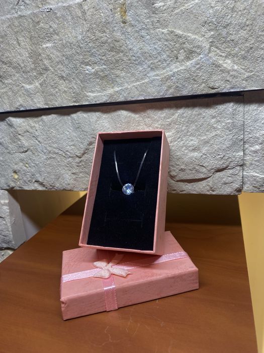 Дамско колие + кутийка