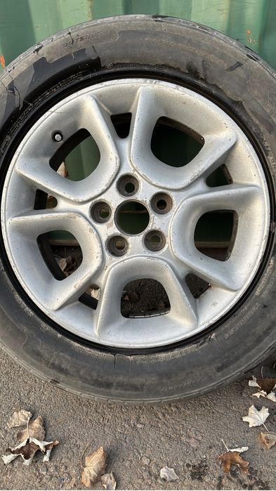 Шины 225/65 R17 Комплект Диск 17