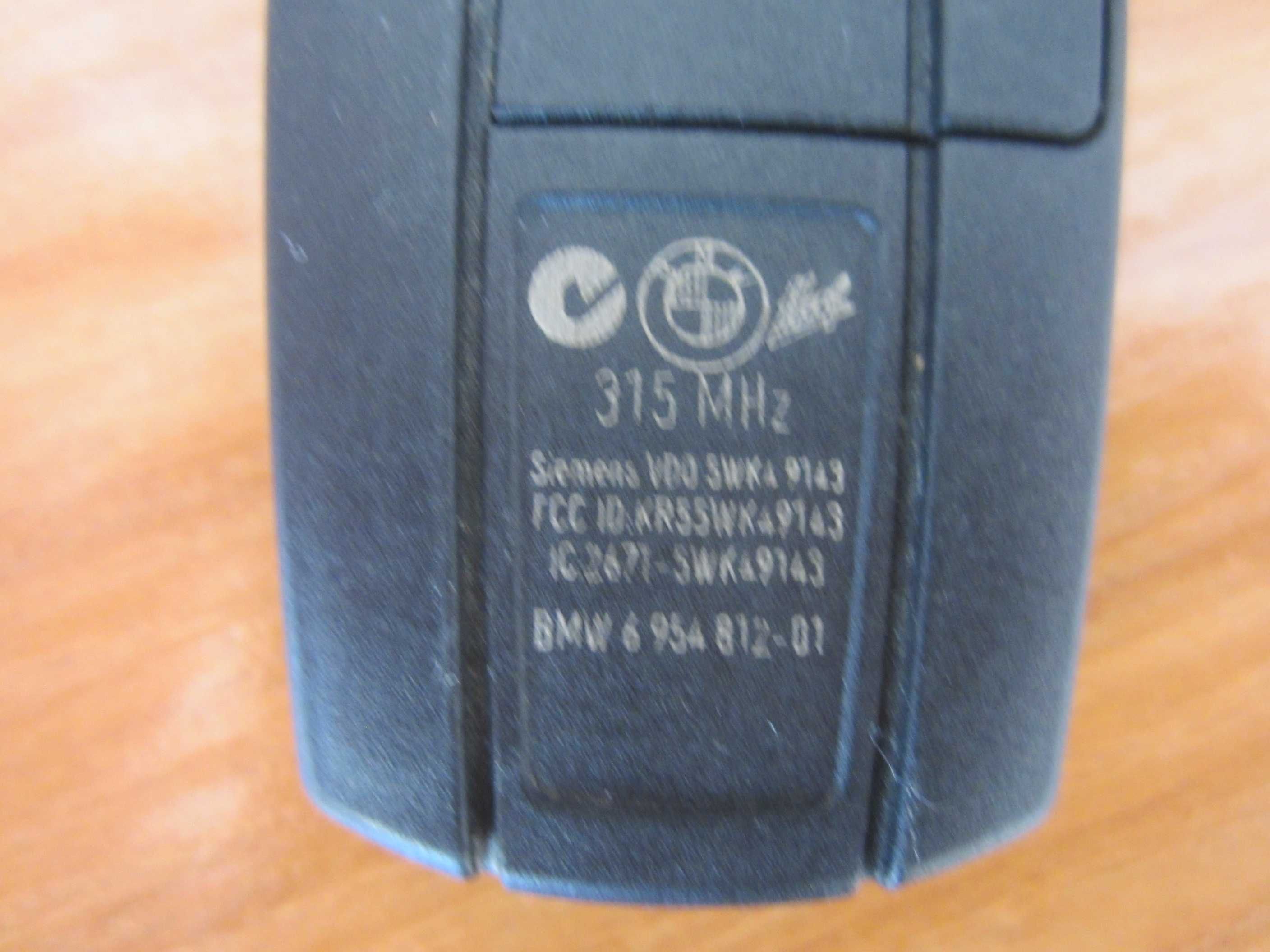 Bmw автоключ Kr55wk49143 3 Buttons