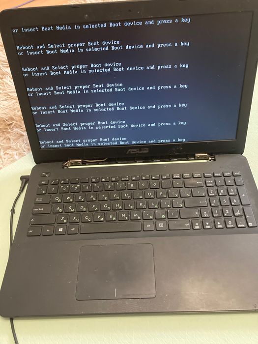 Продам Ноутбук асус