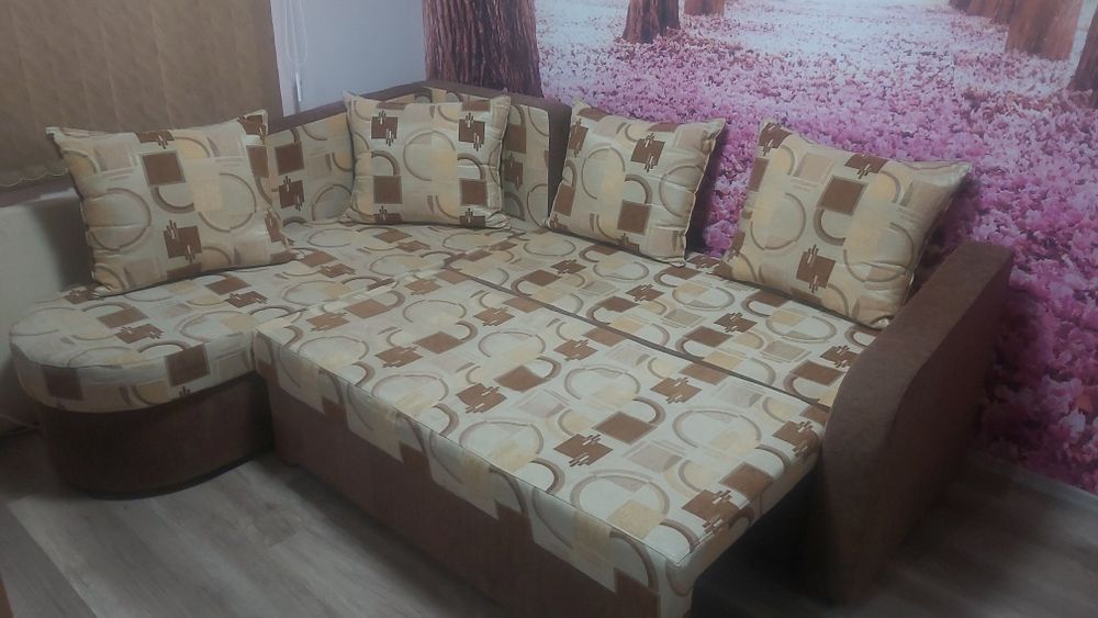 Разтегателен Диван