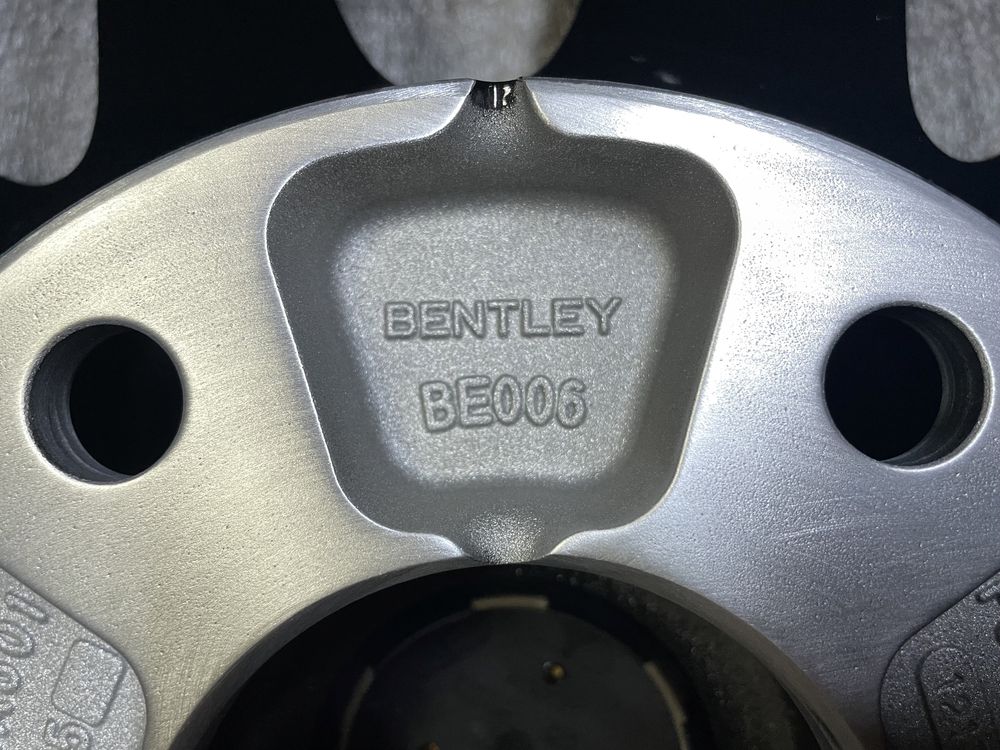 Jante Originale Bentley Continental GT pe 22. Cu anvelope IARNA !