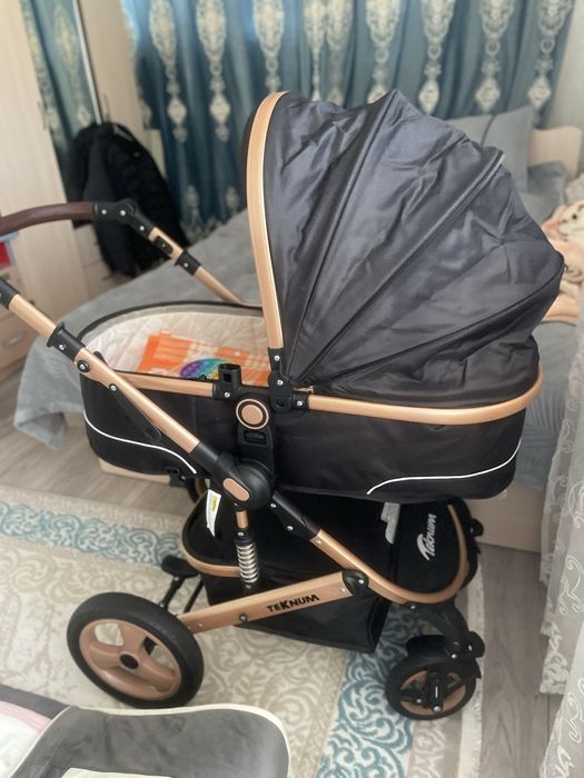 Коляска зимняя летняя