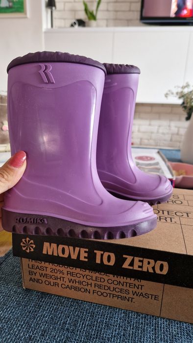 Нови обувки Chicco- н.20 + подарък ботушки